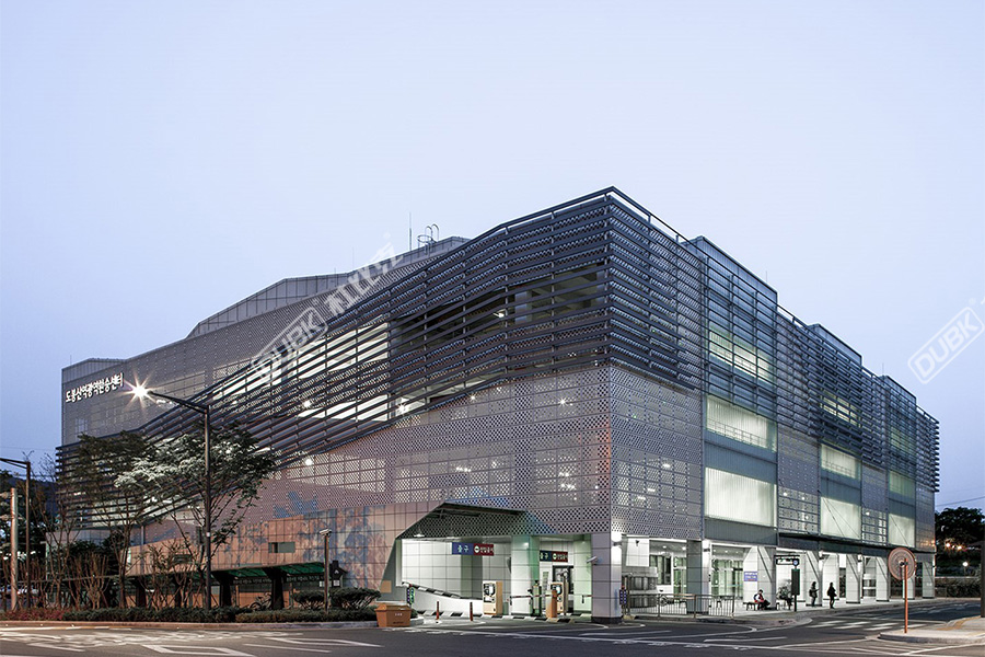 韓國道峰山停車樓