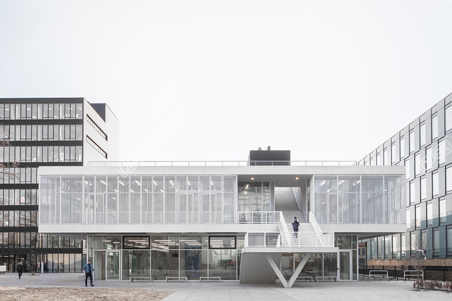 荷蘭Gerrit?Rietveld學(xué)院和桑德伯格學(xué)院